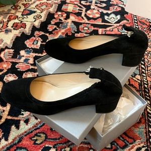 Everlane Italian Suede Day Heel, original box